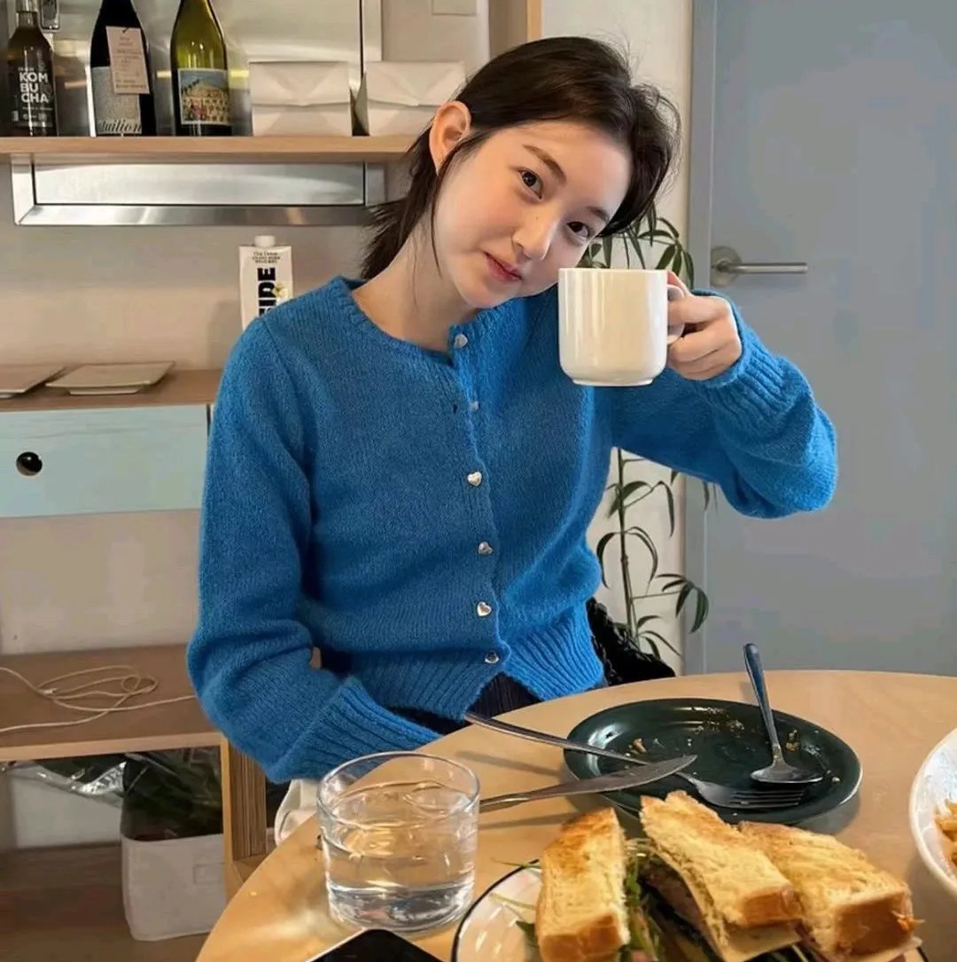 五年后，她带崽归来